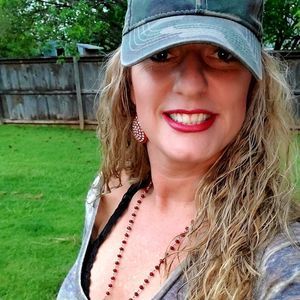 Meet your Posher, Tonya